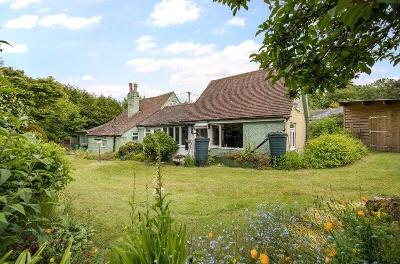 View property at Wootton, CANTERBURY - Guide Price of £575,000