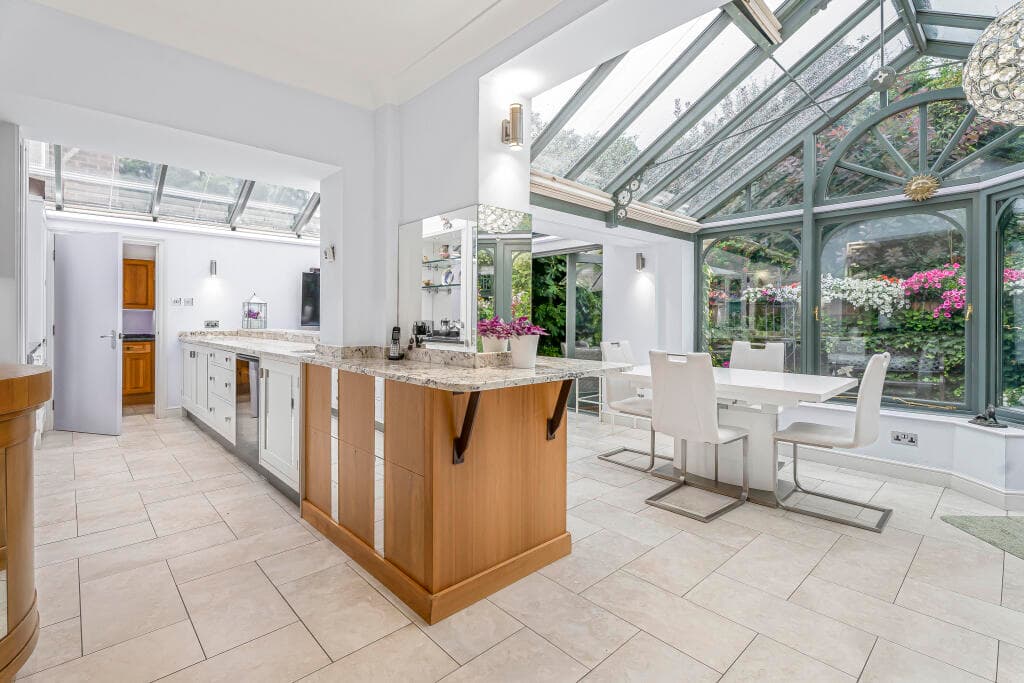 Whitehill Road, Hitchin, SG4 - Image 2
