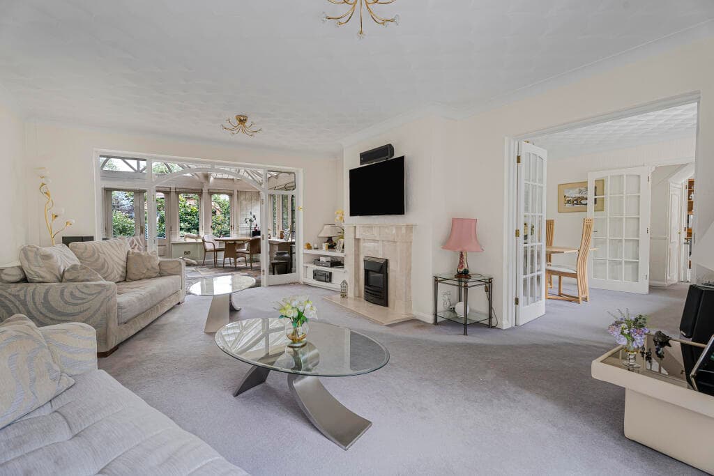 Whitehill Road, Hitchin, SG4 - Image 4