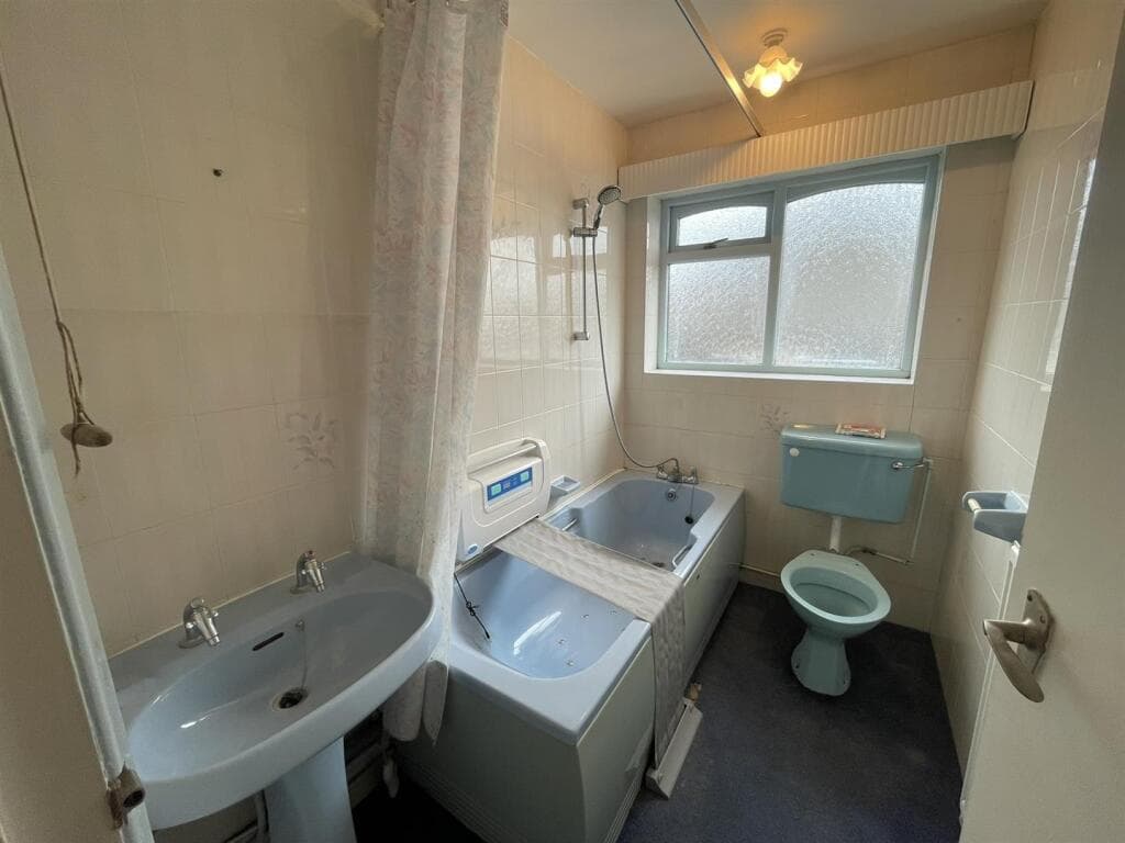Argyll Close, Blythe Bridge - Image 7