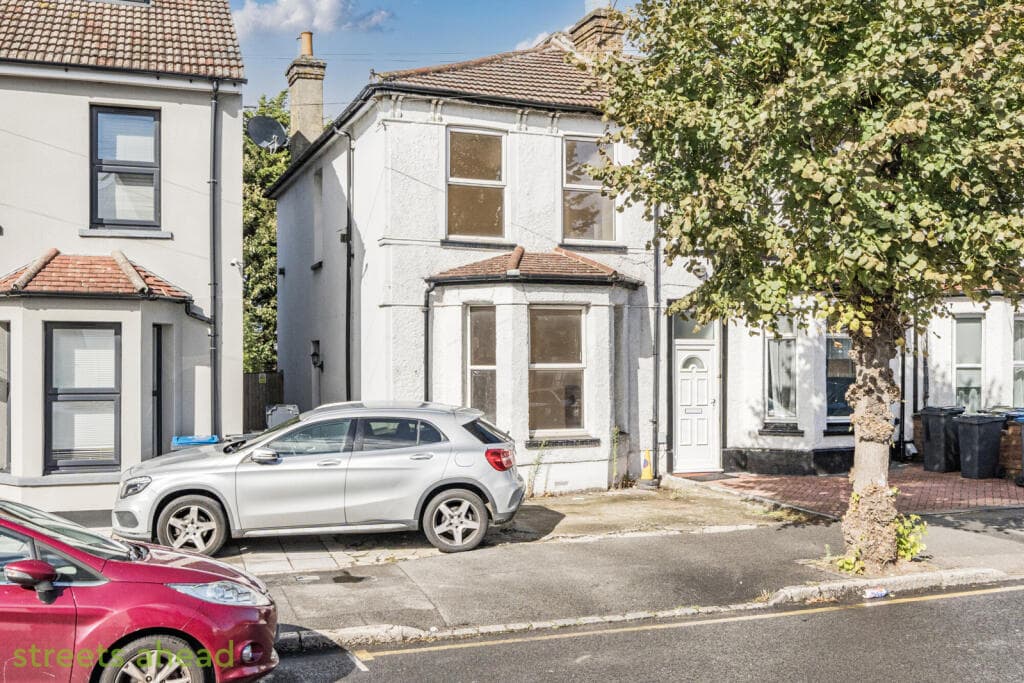 View property at Canterbury Road, Croydon, CR0
