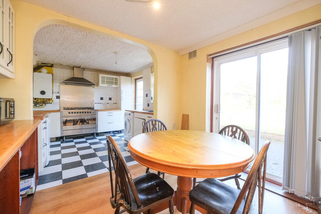 Petten Grove, Orpington - Image 3