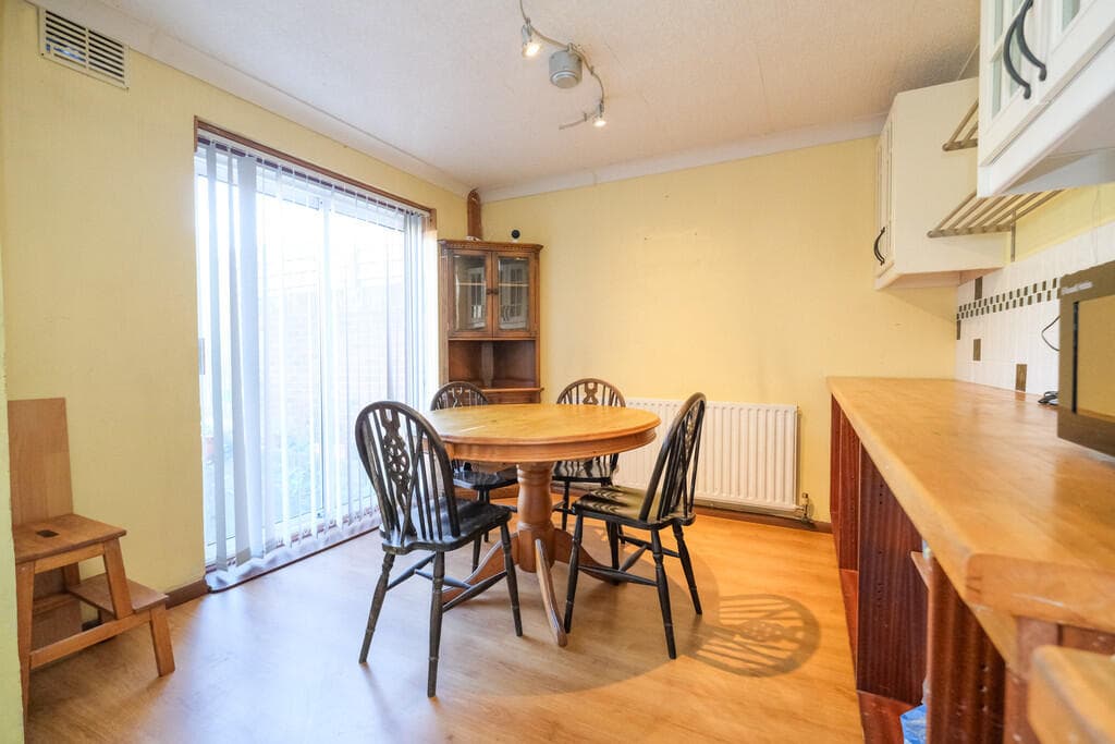 Petten Grove, Orpington - Image 9