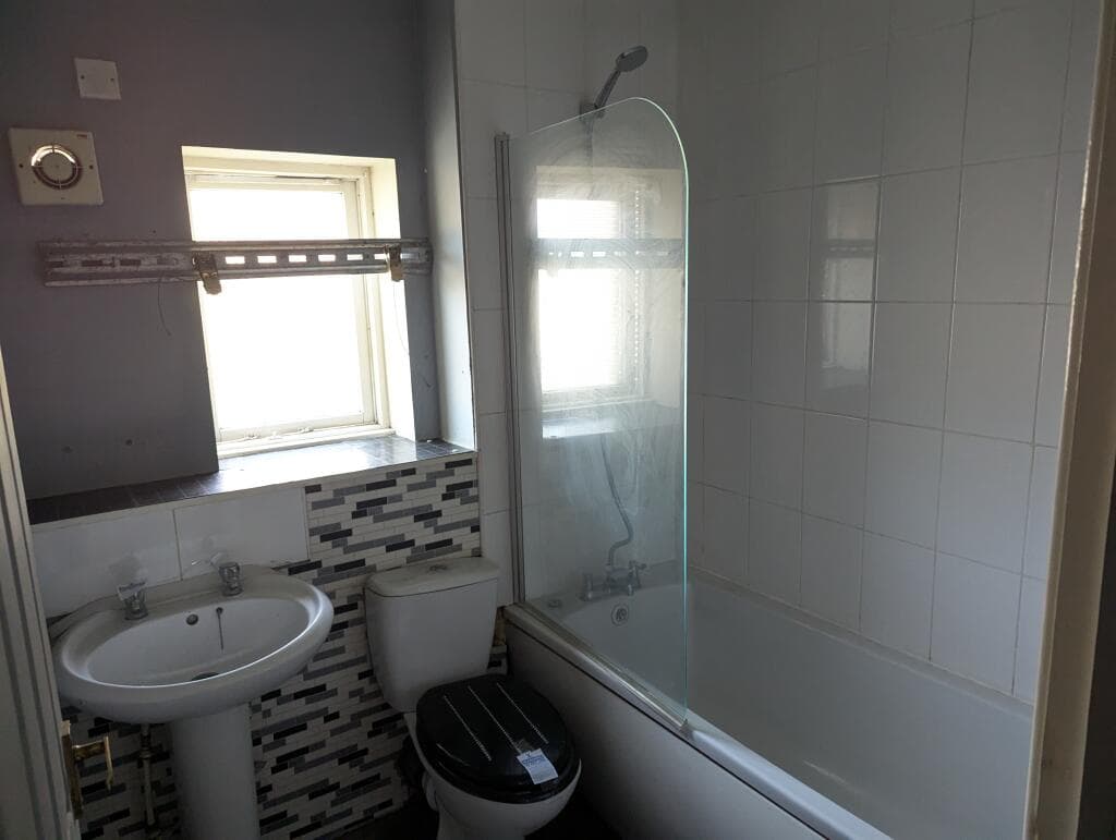 24 Limetrees Close, Middlesbrough, Cleveland TS2 1SL - Image 7