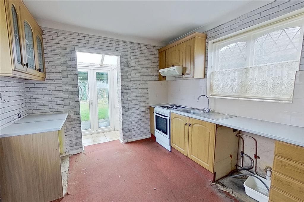 Tann Road, Finedon, WELLINGBOROUGH - Image 8