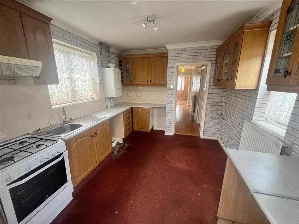 Tann Road, Finedon, WELLINGBOROUGH - Image 9