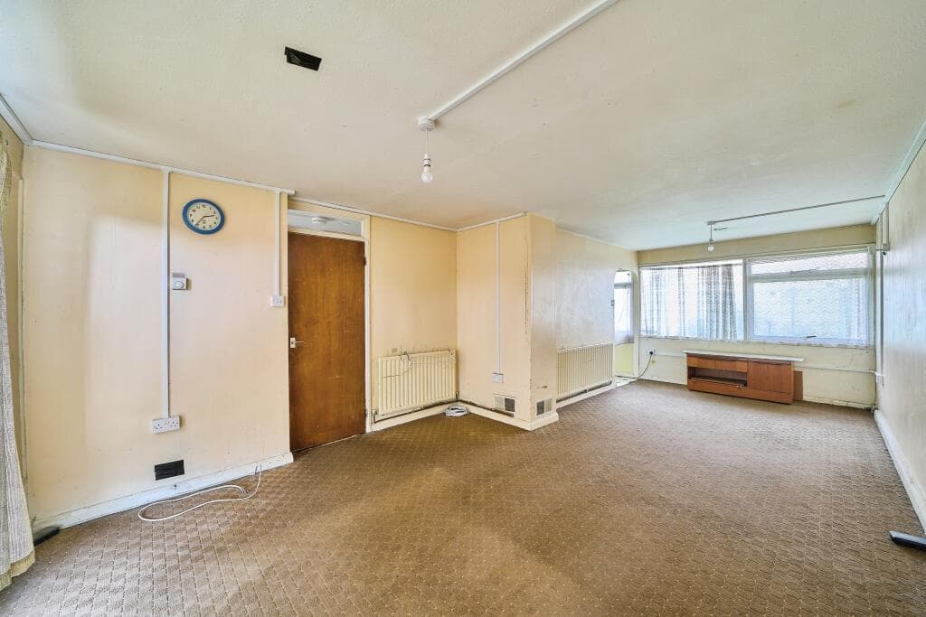 Tom Mann Close, Barking, IG11 - Image 4