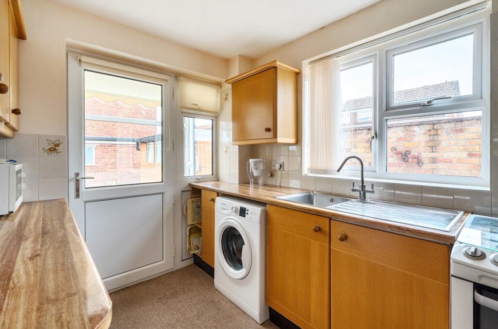 Herne Rise, Ilminster, Somerset, TA19 - Image 10