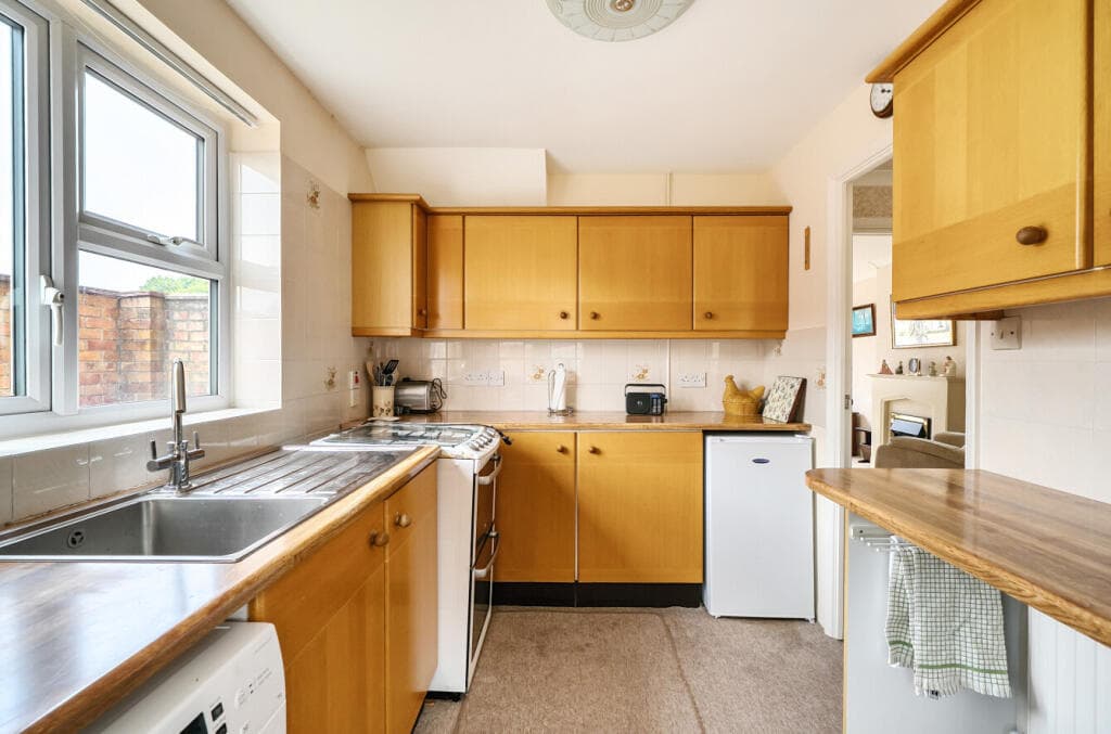 Herne Rise, Ilminster, Somerset, TA19 - Image 3