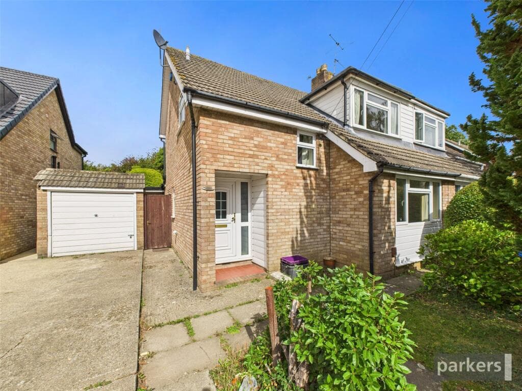 View property at Thatchers Drive, Maidenhead, Berkshire, SL6