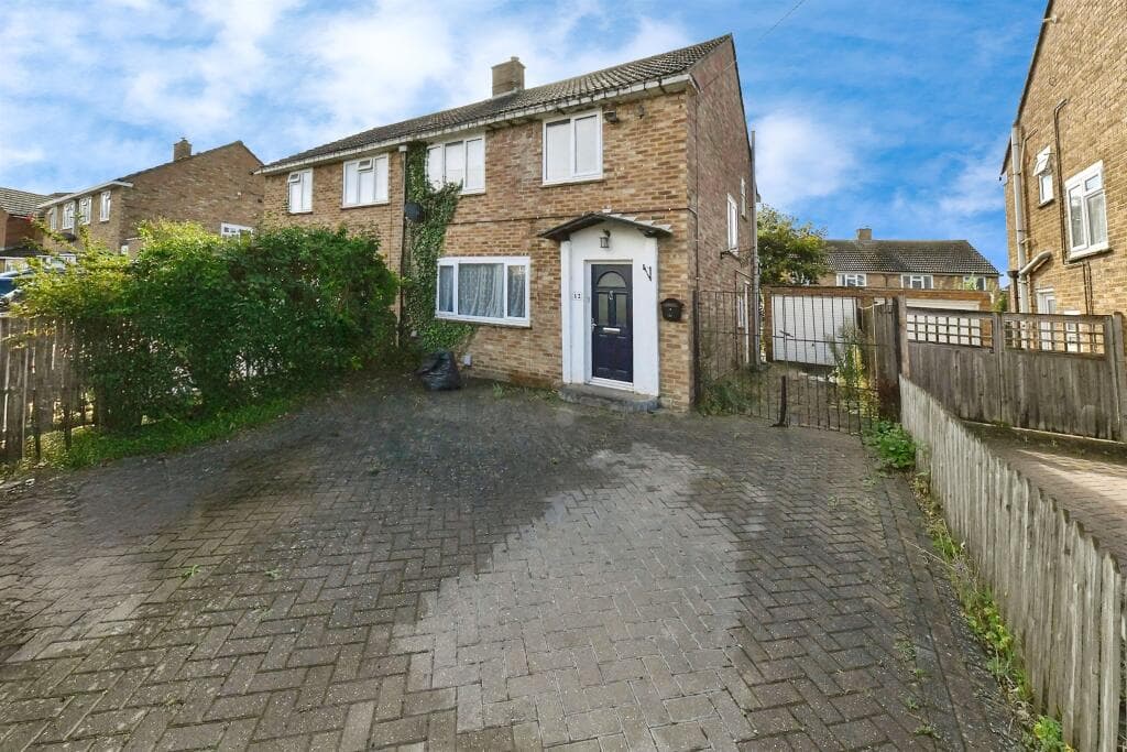 Astwick Road, Stotfold, Hitchin - Image 1