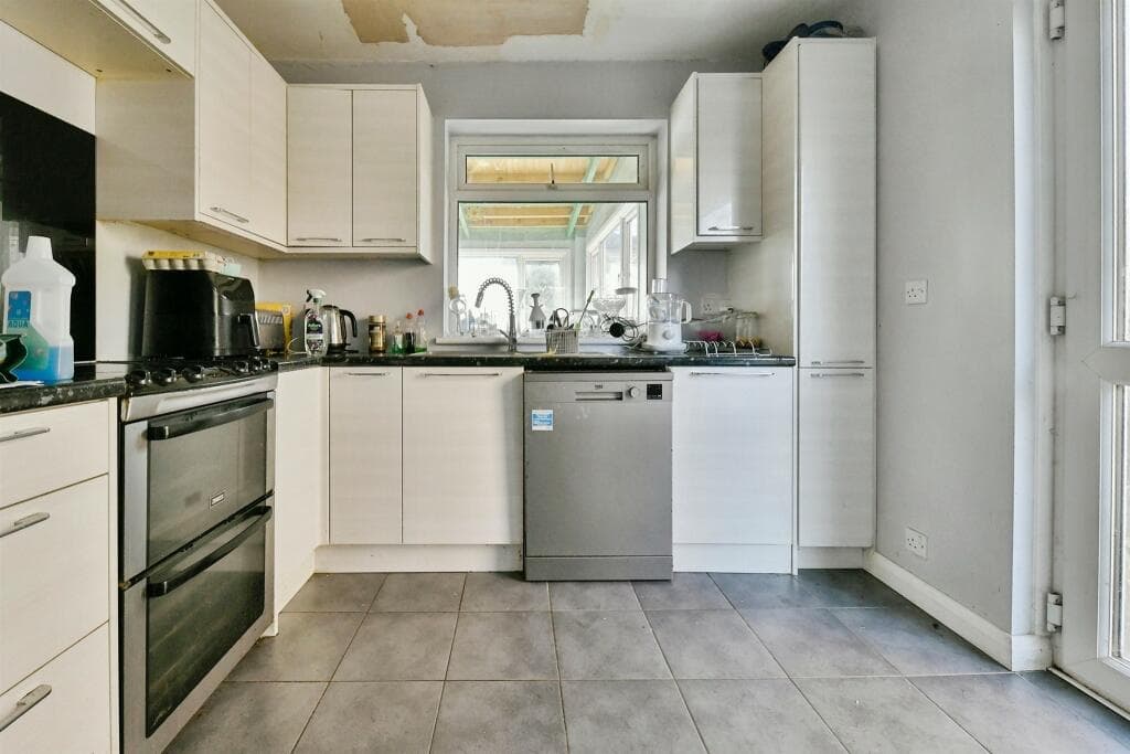Astwick Road, Stotfold, Hitchin - Image 6