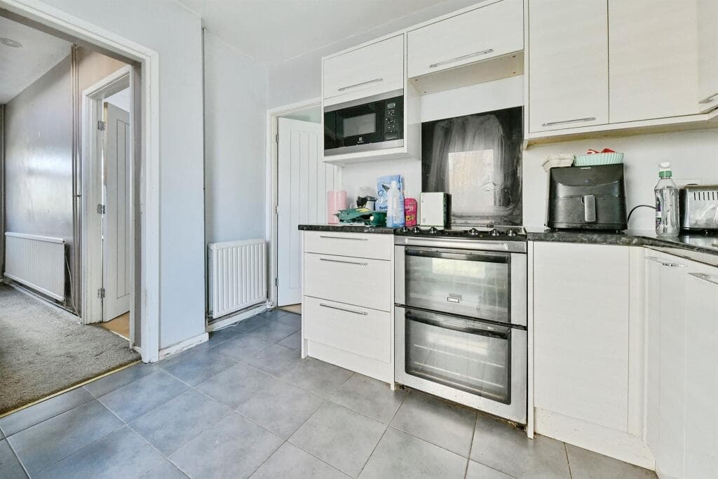 Astwick Road, Stotfold, Hitchin - Image 7
