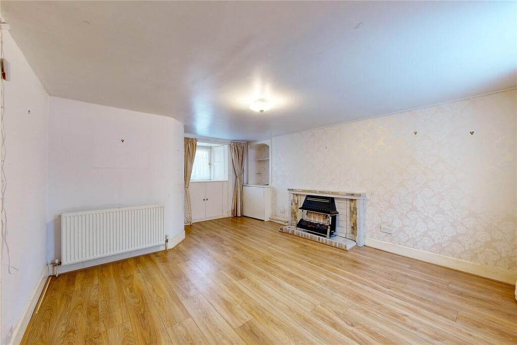 Burrell Street, Crieff, PH7 - Image 4