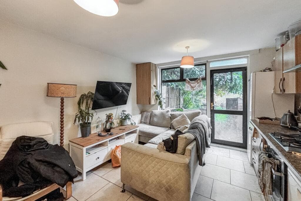 43A Lansdowne Drive, Hackney, London, E8 3EG - Image 3