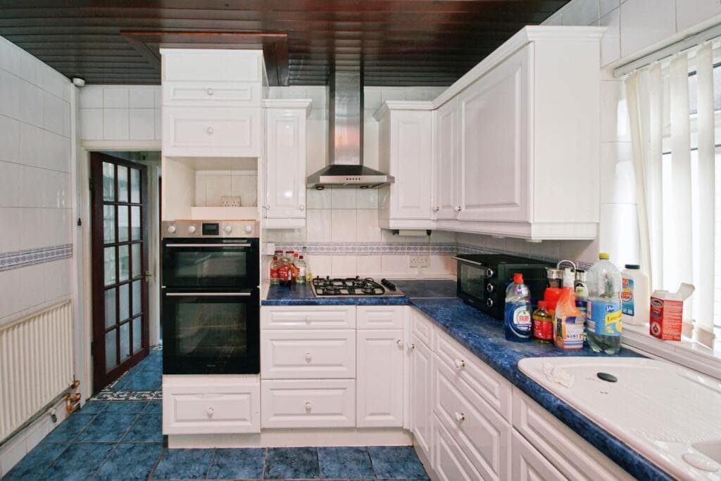 Blackhorse Road, Mangotsfield, Bristol, BS16 - Image 6
