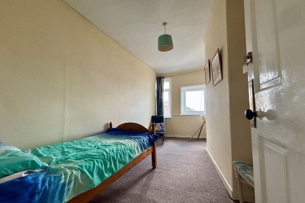 2 Blands Cliff, Scarborough, North Yorkshire, YO11 1NR - Image 11