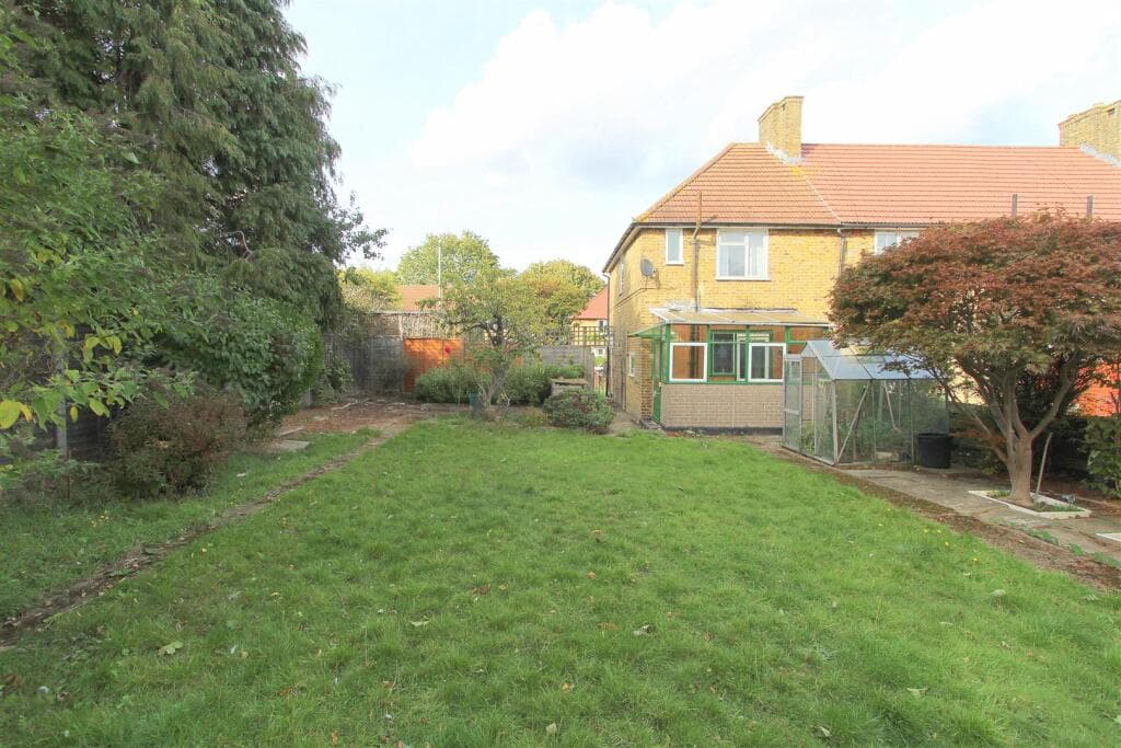 Middleton Road, Morden - Image 2