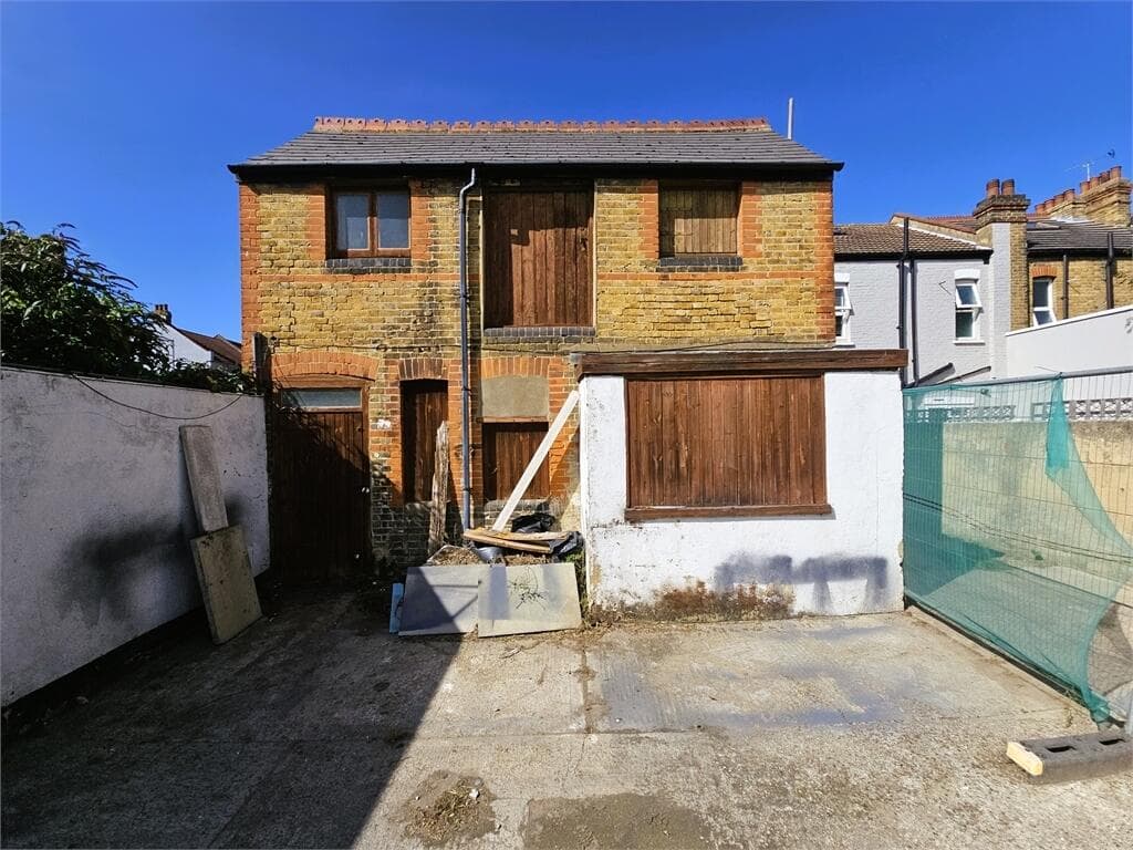 West Road, Westcliff on Sea, Westcliff on Sea,  - Image 1