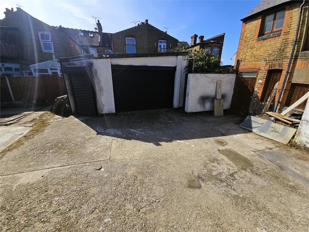 West Road, Westcliff on Sea, Westcliff on Sea,  - Image 3