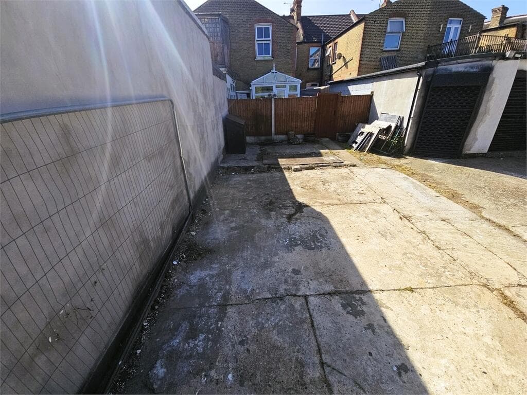West Road, Westcliff on Sea, Westcliff on Sea,  - Image 6