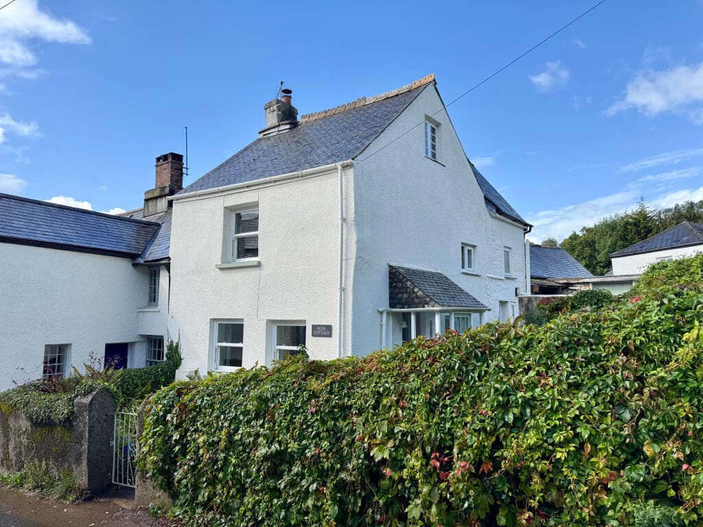 View property at Rose Cottage, Old Road, Harbertonford, Totnes