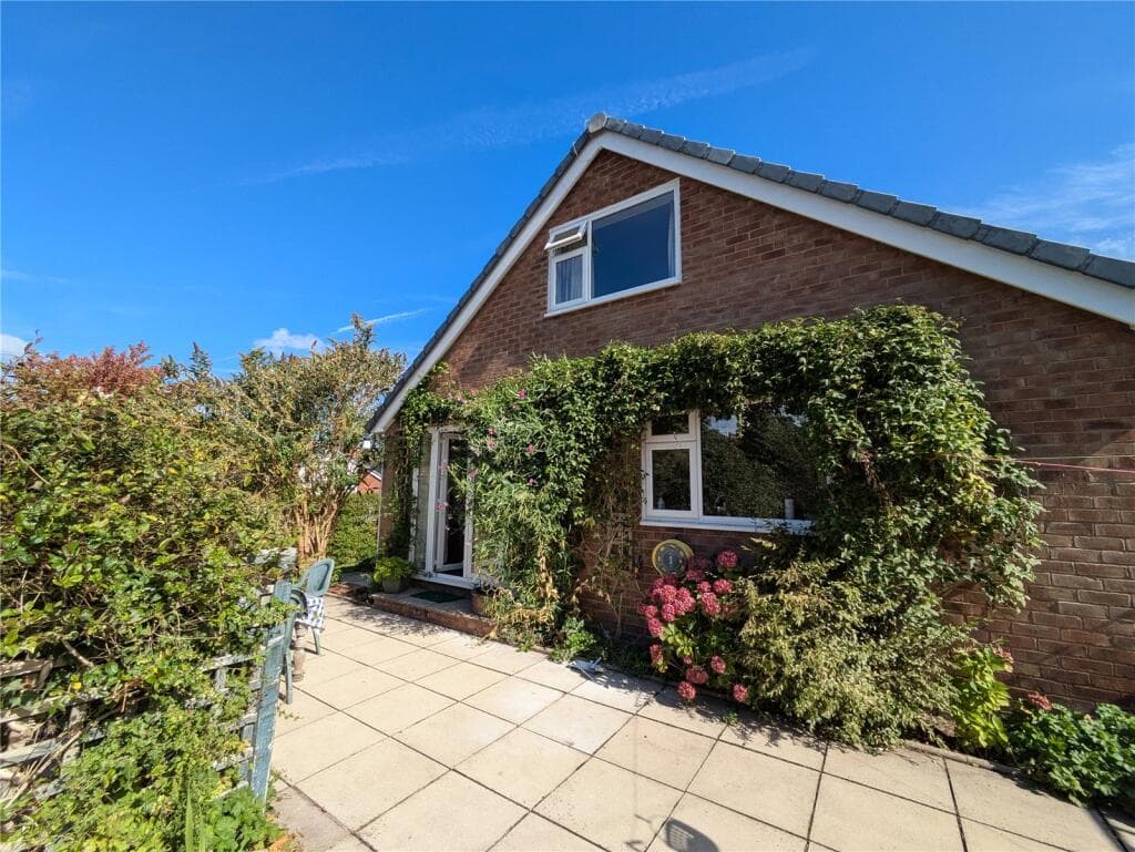 Eden Drive, Macclesfield, Cheshire, SK10 - Image 11