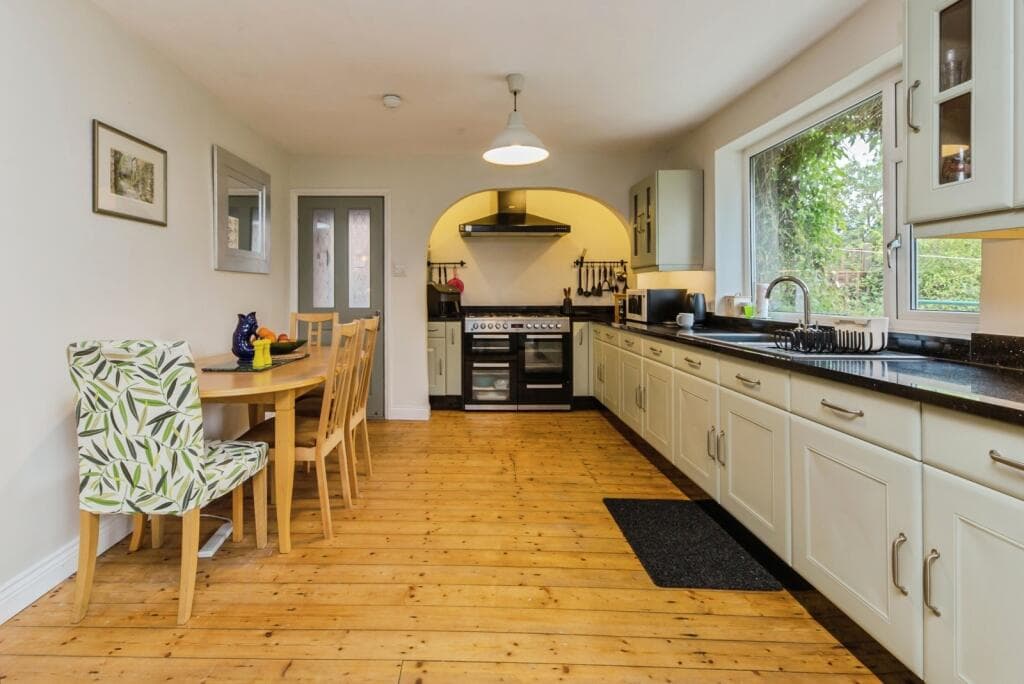 Eden Drive, Macclesfield, Cheshire, SK10 - Image 2