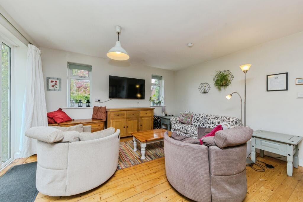 Eden Drive, Macclesfield, Cheshire, SK10 - Image 6
