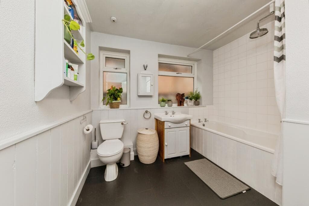 Eden Drive, Macclesfield, Cheshire, SK10 - Image 7