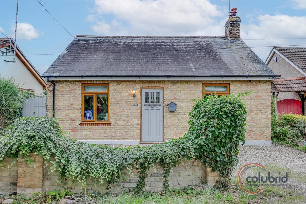 Lampits Lane, Corringham, - Image 2