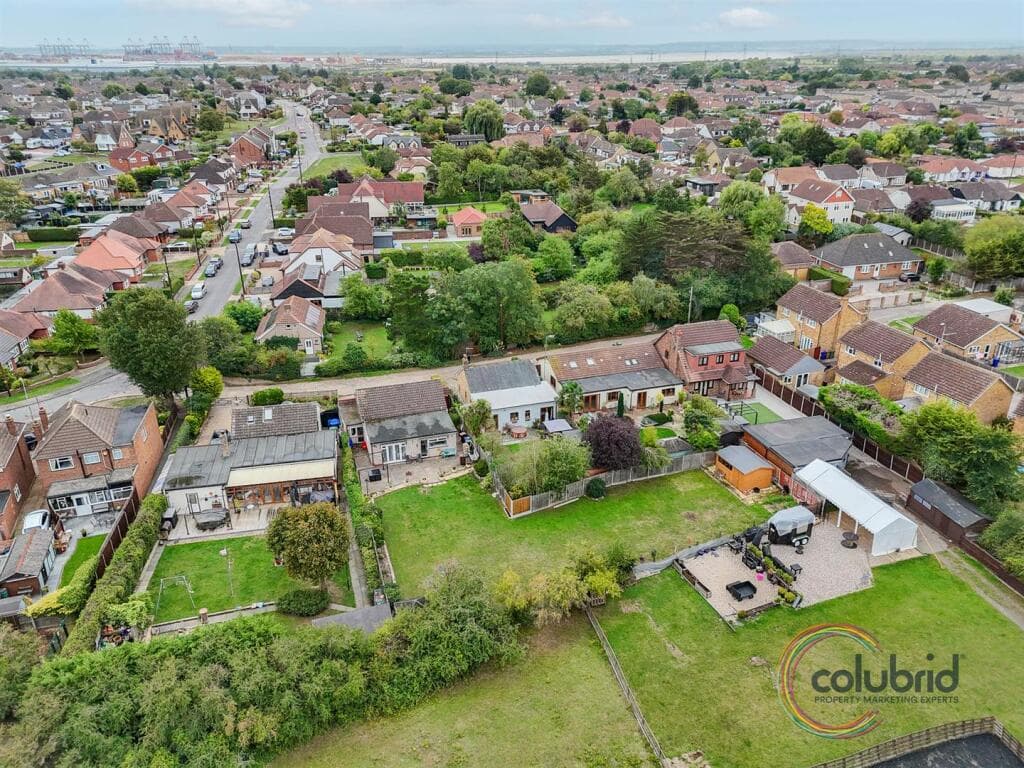 Lampits Lane, Corringham, - Image 3