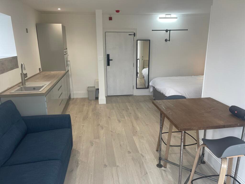 Church Road, Alphington, Exeter - Image 7