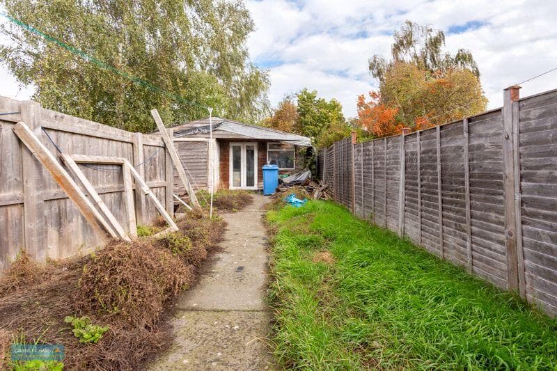 St Georges Avenue, Taunton - Image 10