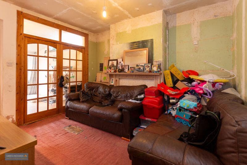 St Georges Avenue, Taunton - Image 3