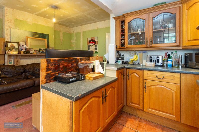 St Georges Avenue, Taunton - Image 4