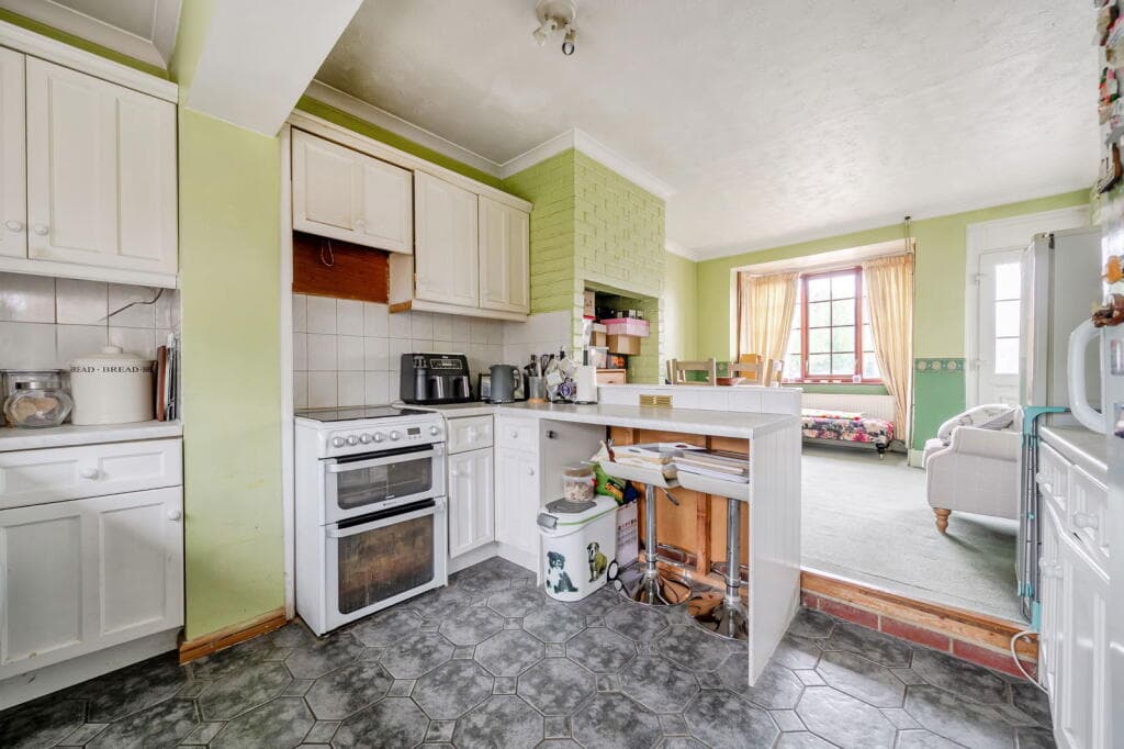 Beanacre Road, Melksham, SN12 8AL - Image 5