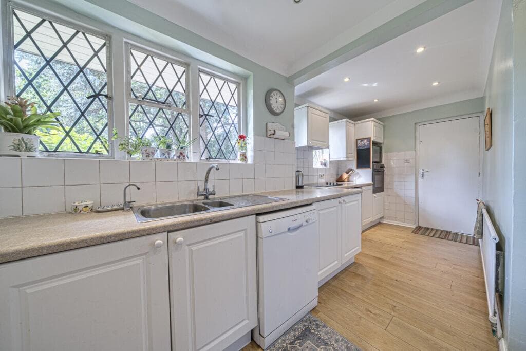 Oakwood Close, Chislehurst, BR7 - Image 7