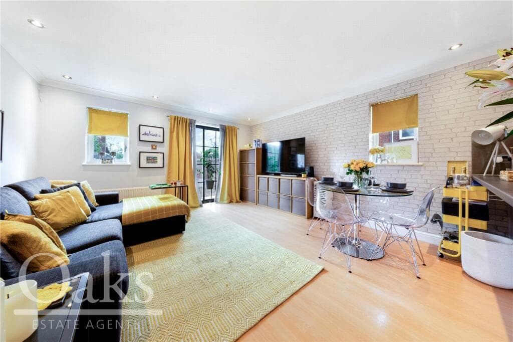 Byron Close, Streatham - Image 1