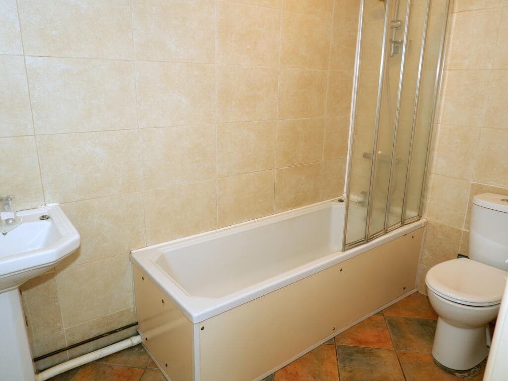 67 Underwood Road, Plymouth, Devon PL7 1TA - Image 5
