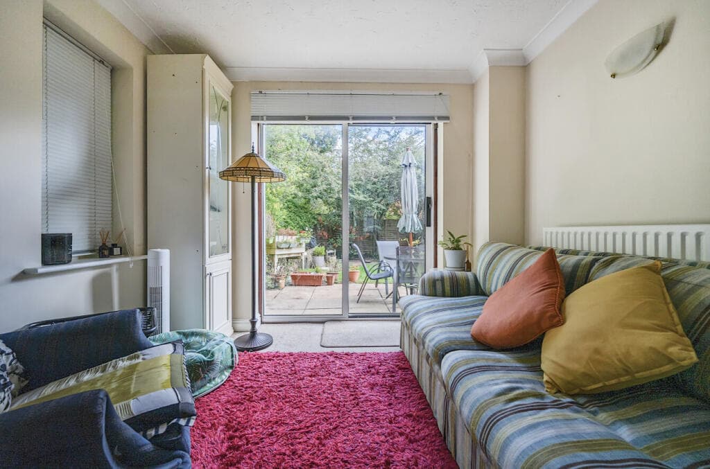 Halls Farm Close, Winchester, Hampshire, SO22 - Image 4