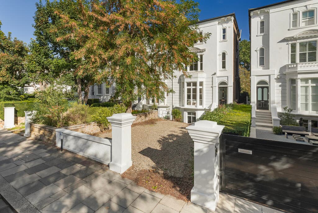 Lonsdale Road, Barnes, South West London, SW13, United Kingdom - Image 1