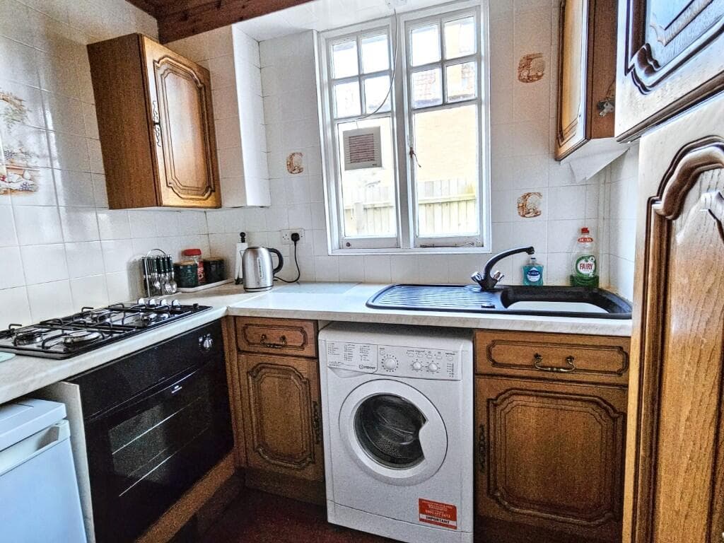 Hopton Villa, All Stretton, SY6 6HN - Image 6
