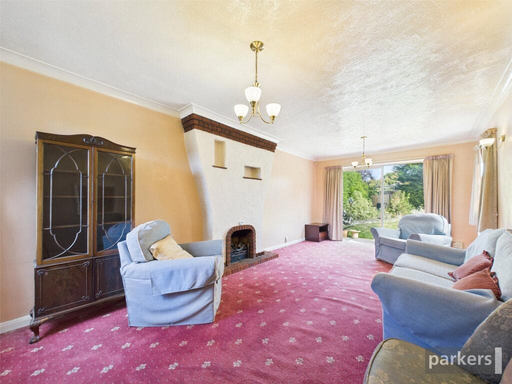 Whitegates Lane, Earley, Reading, Berkshire, RG6 - Image 5