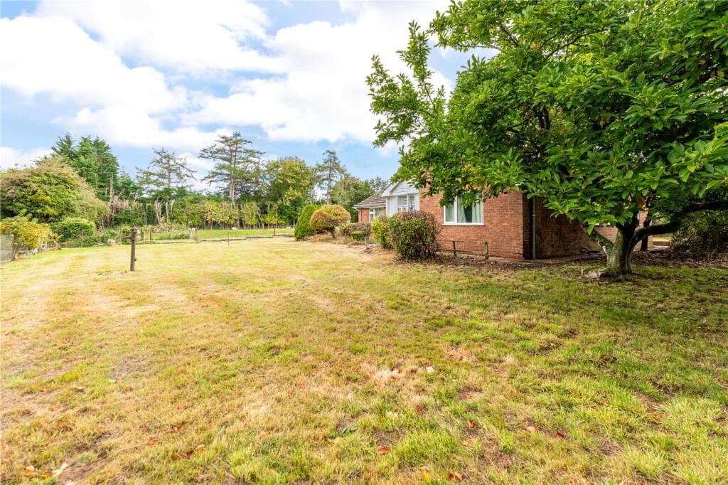 Westcourt, Burbage, Marlborough, Wiltshire, SN8 - Image 2