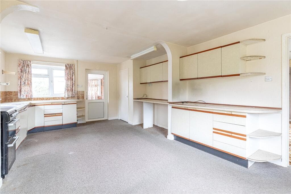 Westcourt, Burbage, Marlborough, Wiltshire, SN8 - Image 4