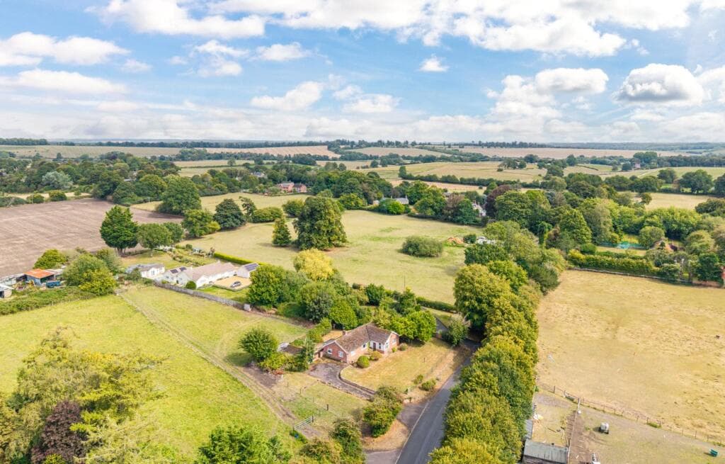 Westcourt, Burbage, Marlborough, Wiltshire, SN8 - Image 6