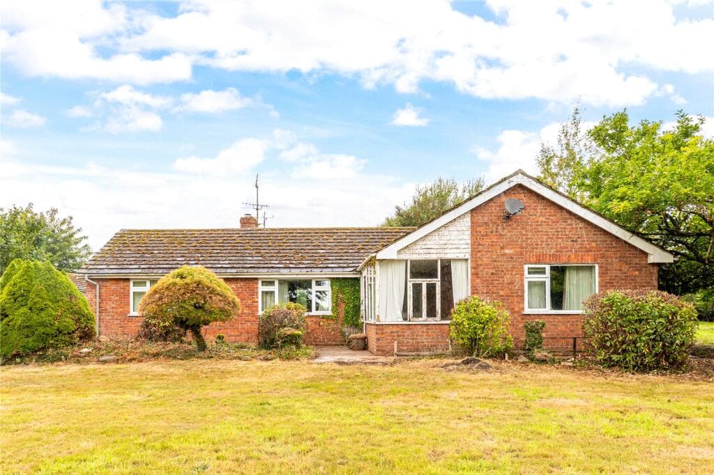 Westcourt, Burbage, Marlborough, Wiltshire, SN8 - Image 9