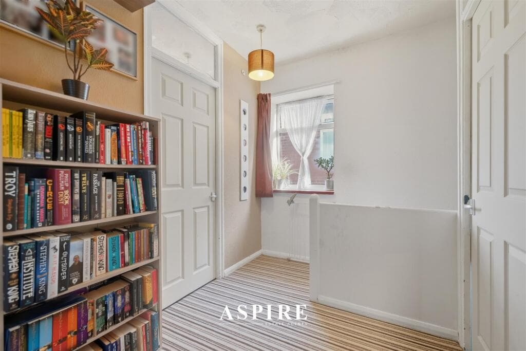 Northville Drive, Westcliff-On-Sea - Image 10