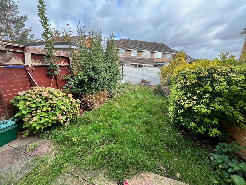 Shakespeare Road, RUSHDEN - Image 11